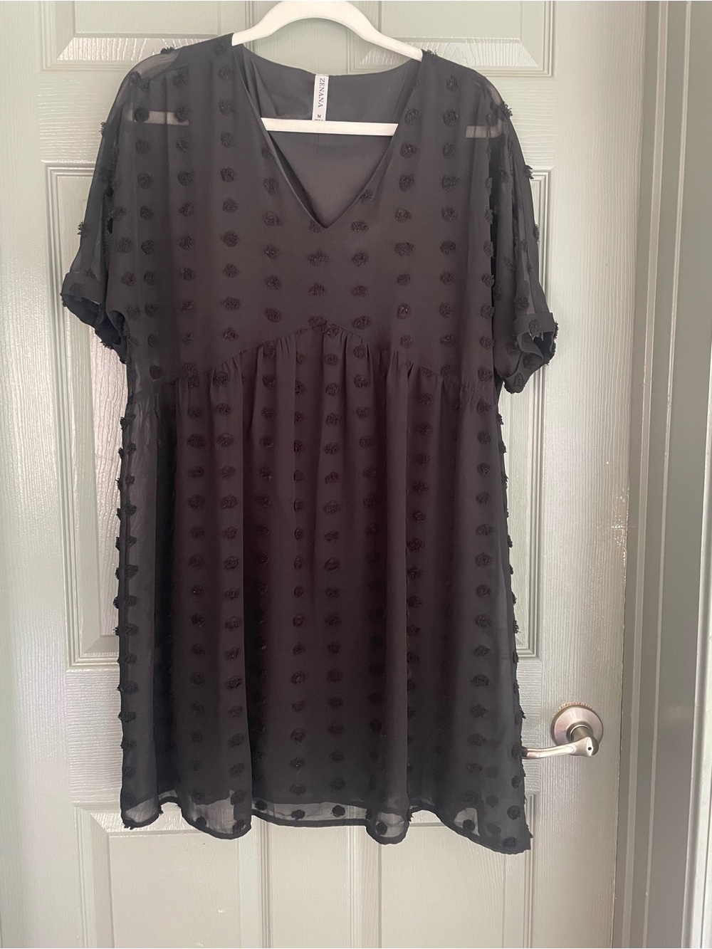 Women's Zenana Black Textured Swiss Dot V-Neck Babydoll Mini Dress Size Medium - Picture 3 of 9